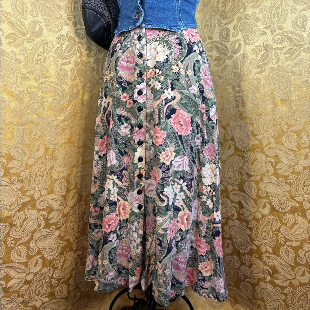 ✨Vintage Y2K Boho Floral & Paisley Button Down Midi Skirt✨